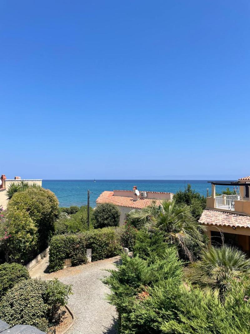 Residence La Plage Pieds Dans L'Eau Belle Vue Mer Linguizzetta Exterior photo
